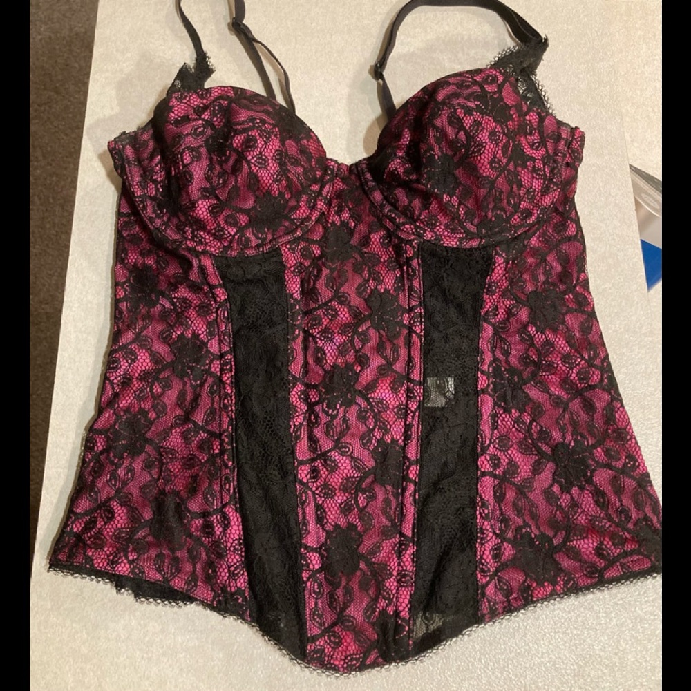 Vintage Victoria’s Secret corset - EUC.